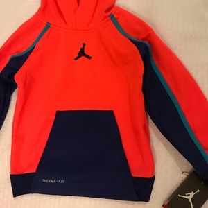 Jordan Therma-Fit Boy’s Size 4 Long Sleeves Hoodie